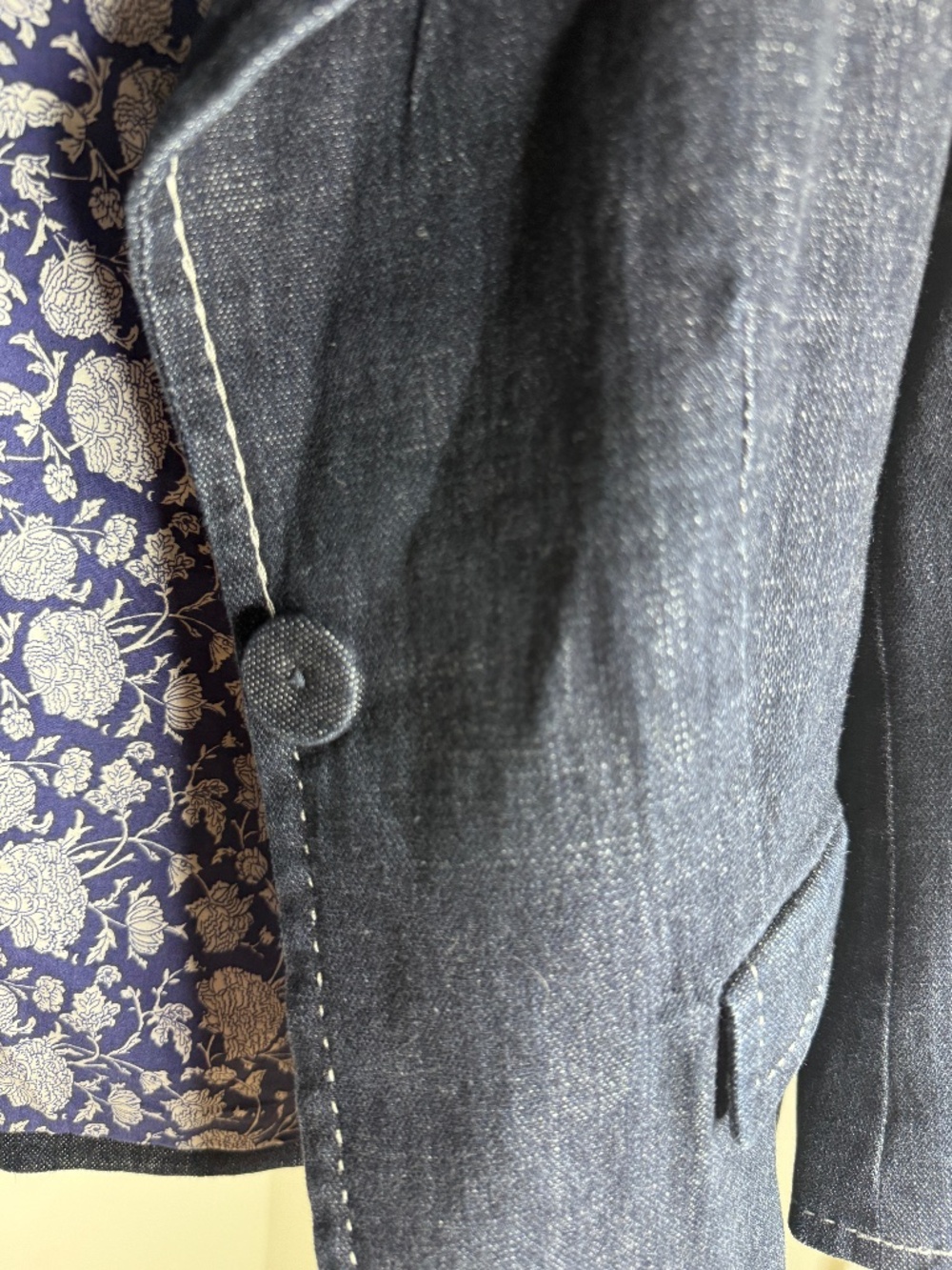 Talbots Dark‎ Wash Denim Blazer | Tailored Chic | Quiet Luxury Petite 2P - Picture 9 of 9